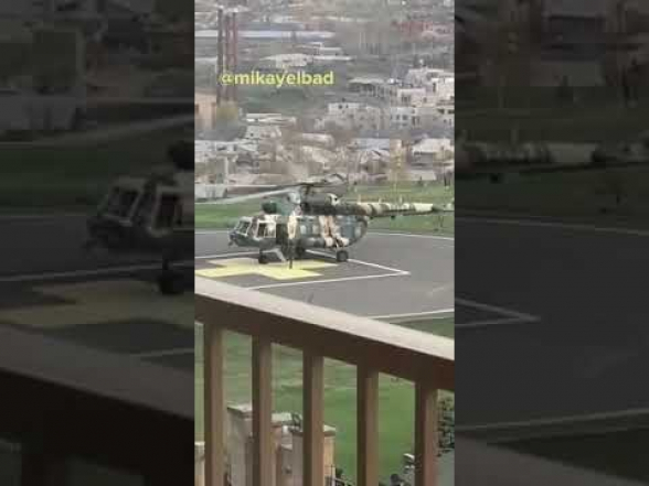 Ուղղաթիռով նախարարության շենքից էվակուացնում են ՊՆ ղեկավարությանը (տեսանյութ)